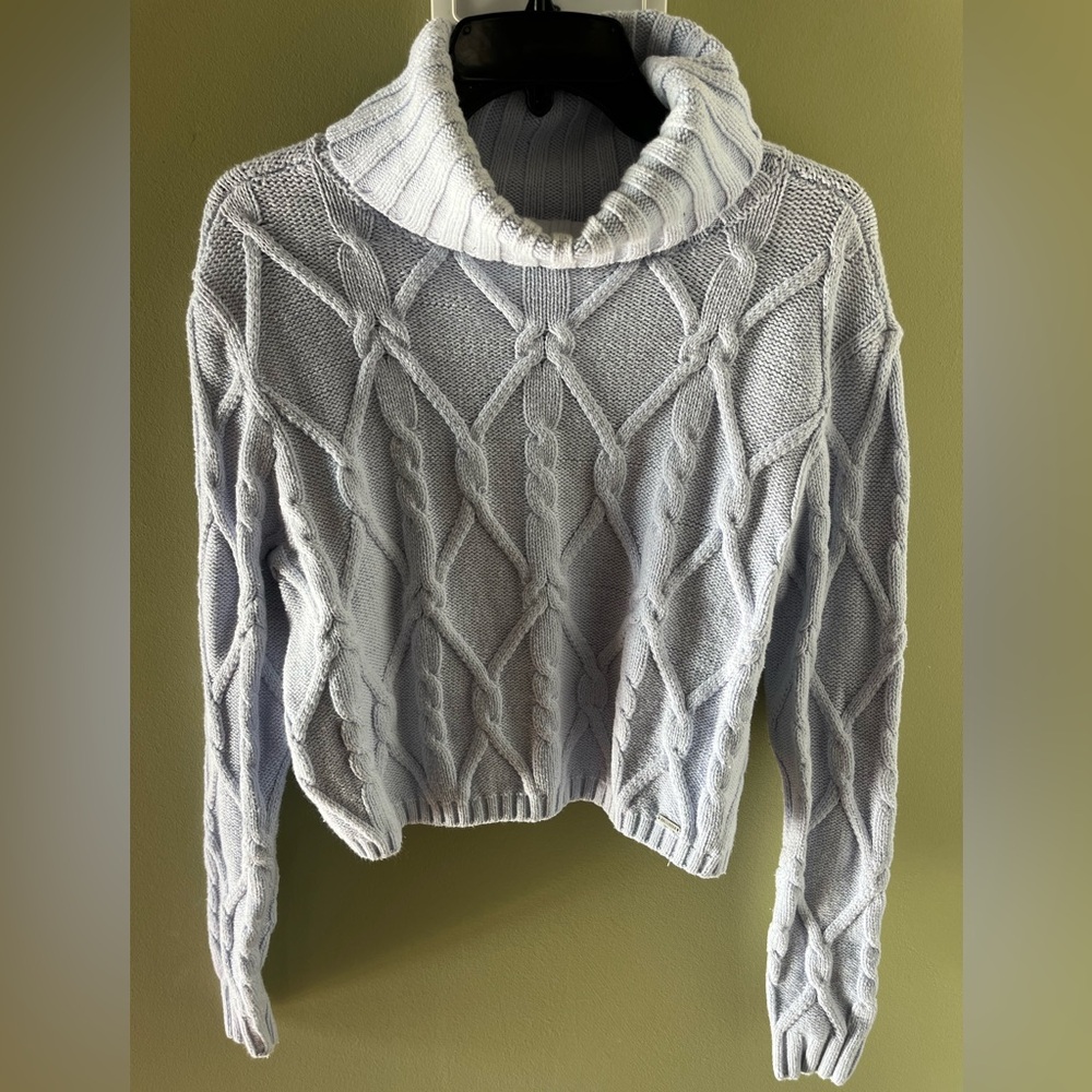 Hollister Light Blue Cable Knit Turtleneck Sweater. Size M.